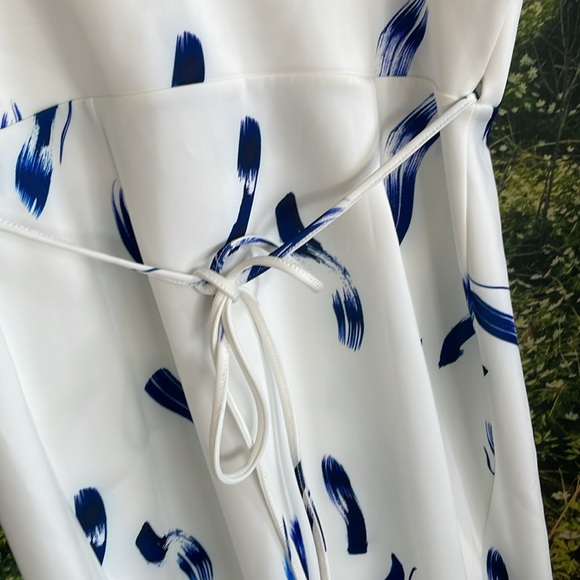 3/$30 Wrap dress by ASOS with geometric design NWT - Picture 5 of 8